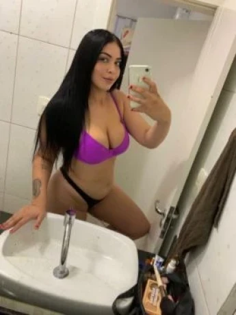 Laura Ferrari — 5 / 7