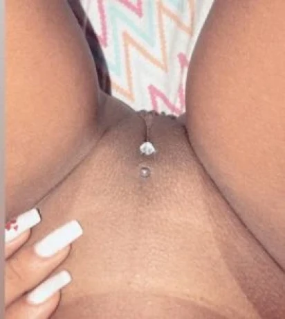 Thalita Oliveira — 1 / 8