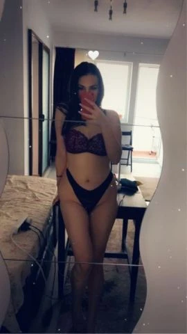 Sarah — 6 / 8