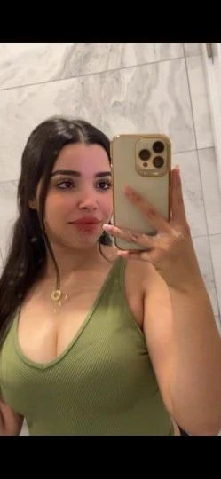 Mona — 4 / 5