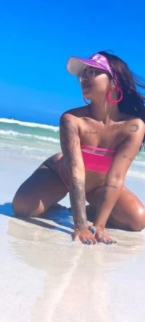 Mel Oliveira — 5 / 8