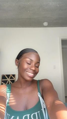 Petite Ebony — 6 / 7