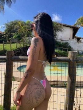 Lara Chiarelli, Escort, Bahia