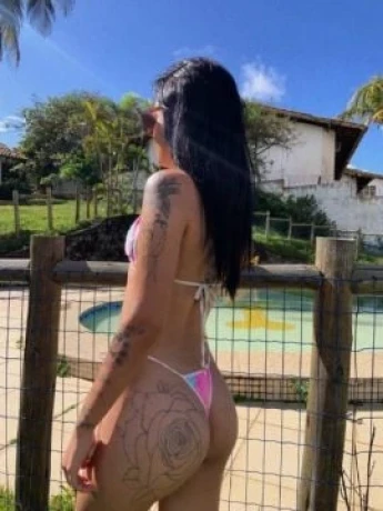 Lara Chiarelli — 1 / 5