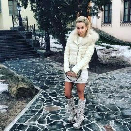 Violeta, Escort, Milan