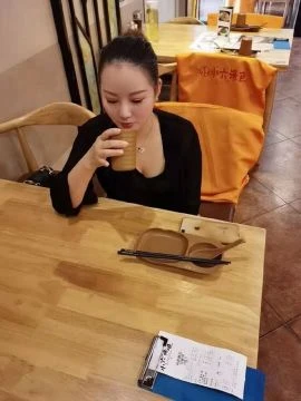 Linda — 7 / 9