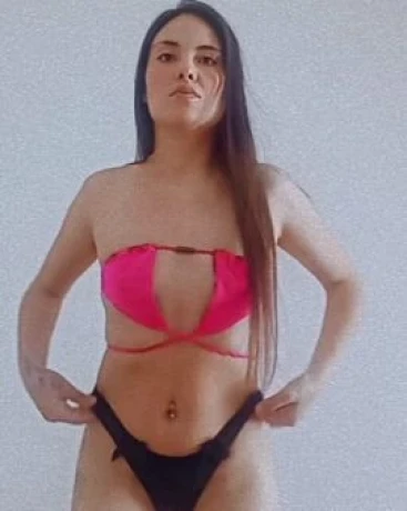 Ananda Cristina — 4 / 5