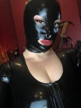 Madam Cruella — 4 / 5