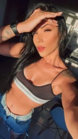 Fernandinha Rossi — 4 / 5