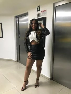Arielly Marques — 5 / 6