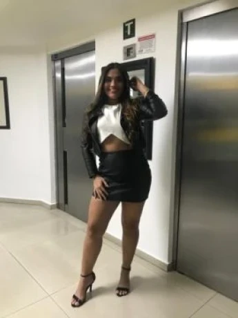 Arielly Marques — 5 / 6