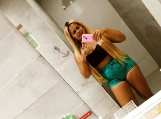 Ana Júlia — 4 / 5