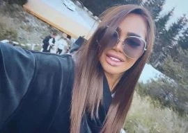 Karina Lee — 4 / 6