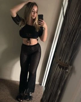 Monica — 3 / 4