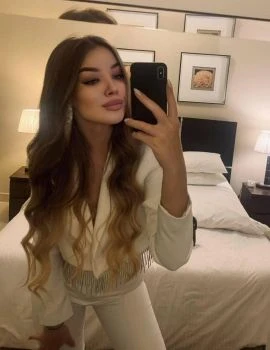 Luna, Escort, Milan