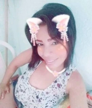 Alyne Brito — 3 / 5