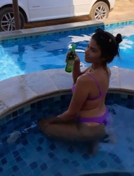 Dani Nunes — 4 / 5