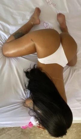 Camille Silva — 1 / 5