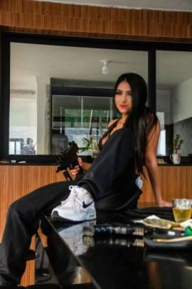 Mariah Escobar — 6 / 7