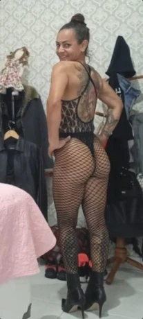 Isabela Alves — 2 / 5