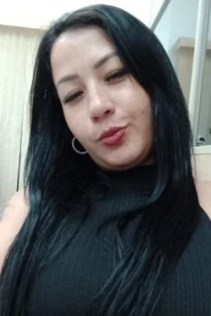 Letícia Mendes — 4 / 5