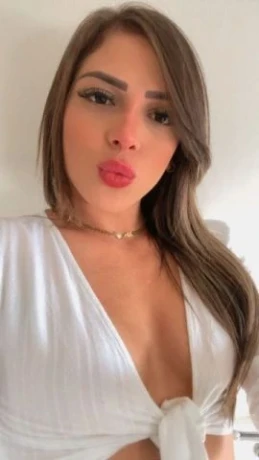 Laura Marques — 8 / 9