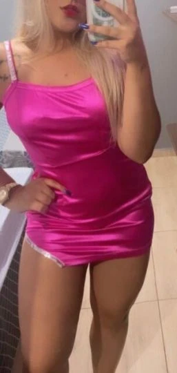 Isis Macedo, Escort, Parana