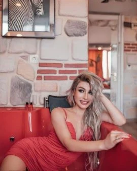 Nina — 5 / 8