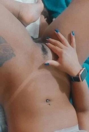 Sophia González — 1 / 9