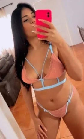 Beatriz Bia — 4 / 5