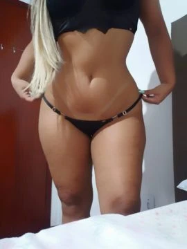 Amanda Lopes — 2 / 9