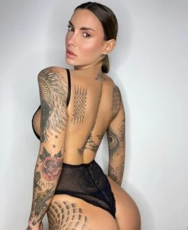 Francesca — 7 / 9