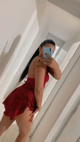 Dani Santos — 4 / 5