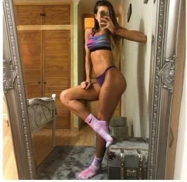 Female Escort — 3 / 9