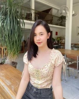 Monica — 2 / 8