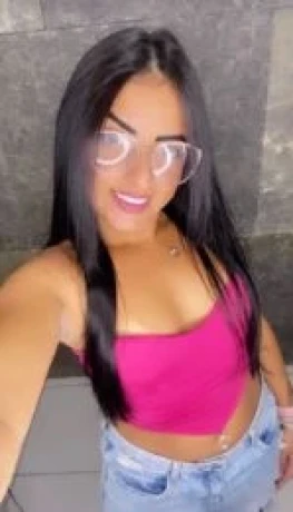 Ingrid Oliveira — 4 / 5