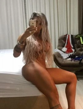 Amanda Almeida — 6 / 9