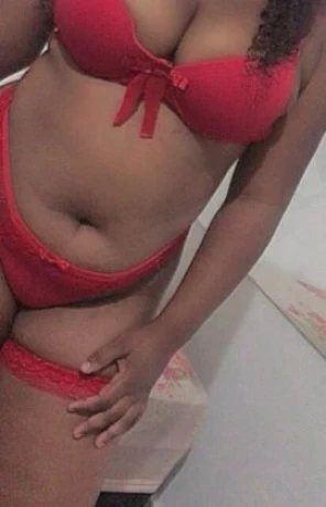 Júlia Rangel — 4 / 5