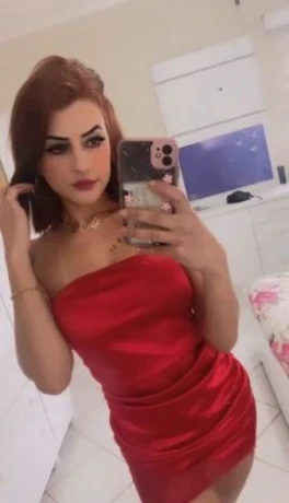 Kelly Sabrina — 2 / 4