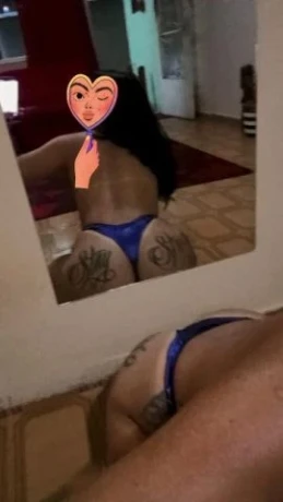 Ingrid Castro — 3 / 5