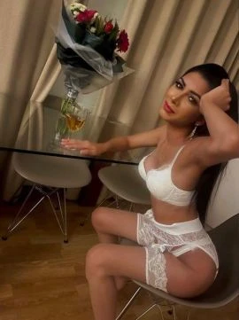 Jasmine — 3 / 9