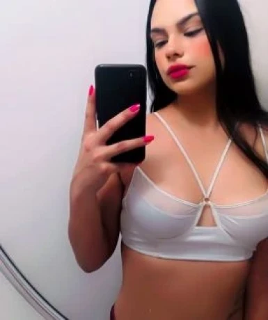 Mikaella Ricci — 4 / 5