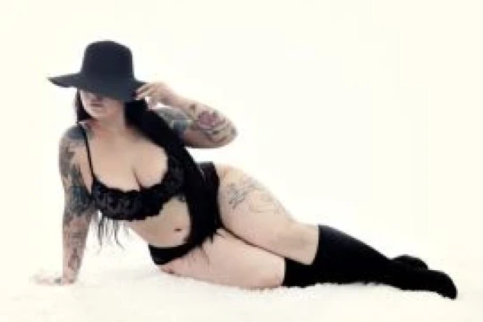 Larissa Lopes — 1 / 5