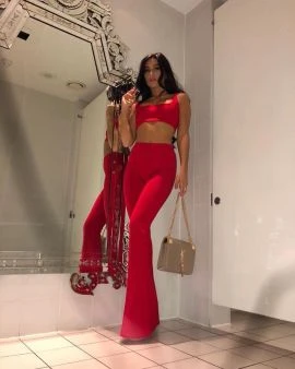 Kimberly — 2 / 6