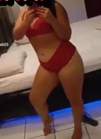 Nikolle Novaes — 4 / 5