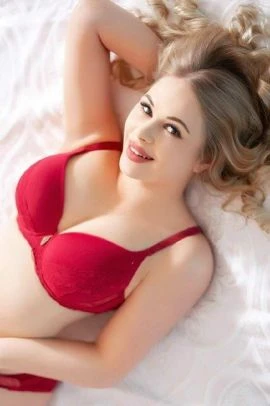 Curvy Sexy Jeddah — 8 / 9