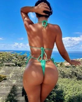 Olivia — 3 / 9