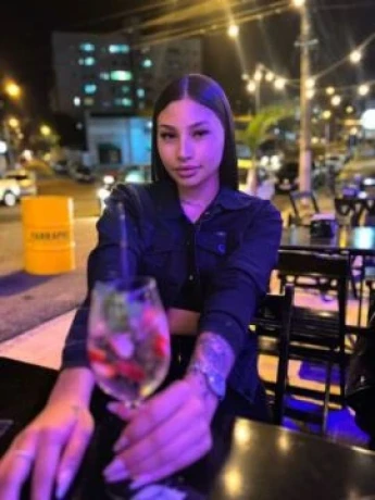 Débora Ávila — 2 / 5