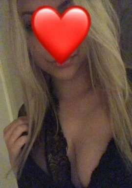 Amee, Escort, Reading