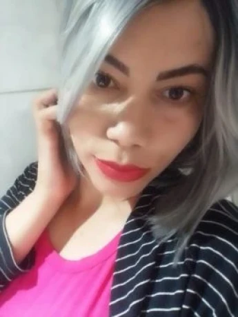 Maggie Petrini — 8 / 9